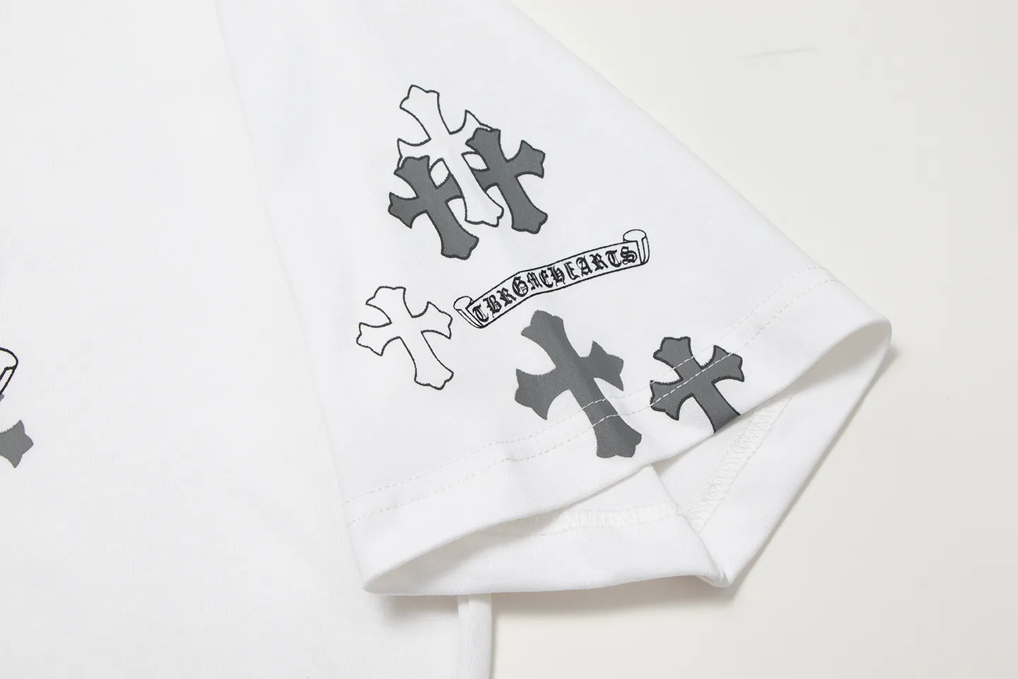 P170 Chrome Hearts Chrome Hearts Cross Metallic Denim Splicing Short Sleeves Size: SMLXL Color: White Black